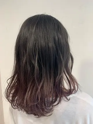 ミディアム カラー nailist🍒 ヤマザキのネイルデザイン