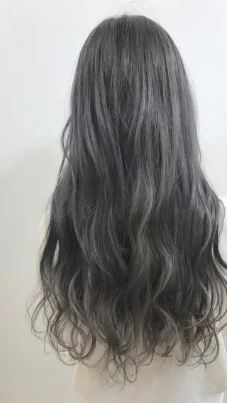 ロング 💫カットはなんでも 得意です✂️のヘアスタイル