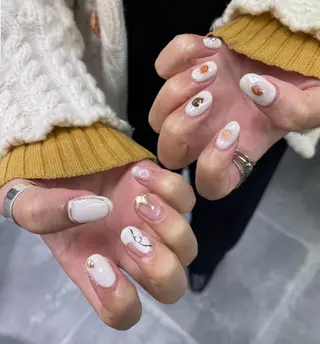 ネイル nailstudio eviz新宿店のネイルデザイン