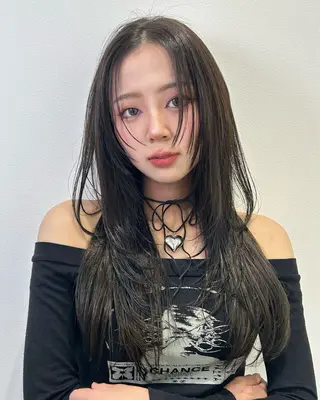 ロング YUI レイヤー/韓国ヘアのヘアスタイル