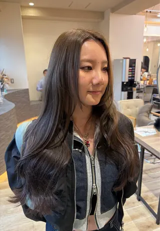 ロング カットカラー ¥ 3000★YAEKAのヘアスタイル