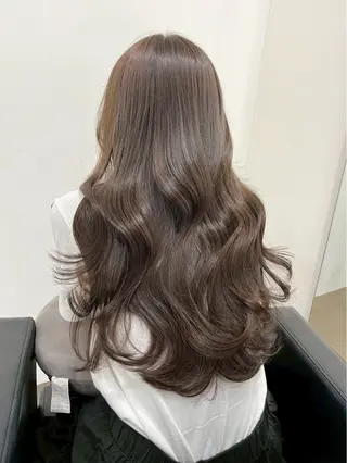 ロング カラー ioe愛莉/暖色カラ ー/透明感カラーのヘアスタイル