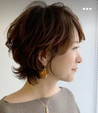 ショート カラー パーマ 50代専門美容師 若見えカット山田昌男のヘアスタイル