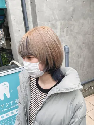 ミディアム カラー パーマ ヘアアレンジ メンズ キッズ ネイル マツエク・マツパ アイブロウ 🐺ウルフ×ハイトー ン🖤Yukinoのヘアスタイル