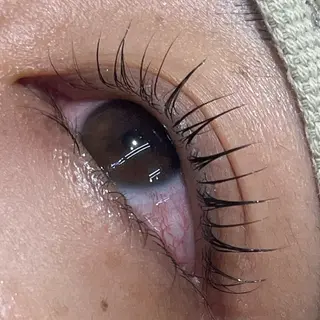 マツエク・マツパ アマンビューティーリゾート所属・竹内 日菜のマツエク・マツパデザイン