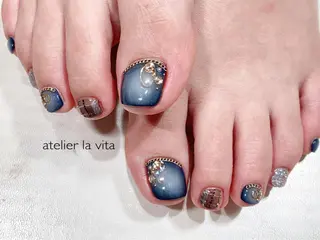 ネイル atelier la vita所属・lavita. mimuraのネイルデザイン