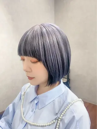 ミディアム カラー _White所属・ＳＨＩ ＺＵのヘアスタイル