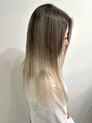 ロング カラー ヘアアレンジ SALOWIN京都河原町Suite店所属・外国人風レイヤー/ ハイトーンSHUのヘアスタイル