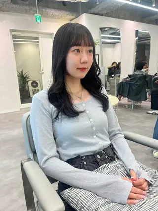 セミロング カラー mizuho🐈‍⬛ 艶髪￤ダークトーンのヘアスタイル