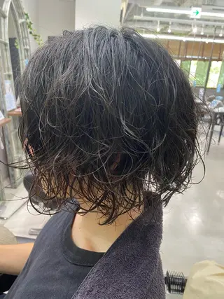 ミディアム カラー特化 横川　翔希のヘアスタイル