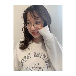 ミディアム カラー パーマ CEINE OURのヘアスタイル