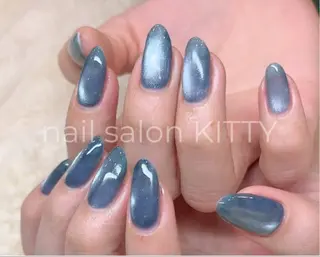 ネイル KITTY🕯️ AKIのネイルデザイン