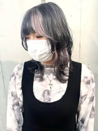 ミディアム カラー lani ブリーチ /ダブルカラーのヘアスタイル