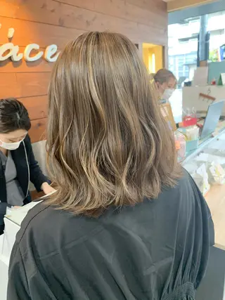 ミディアム 🫧艶髪カラー🫧 森本くるみのヘアスタイル