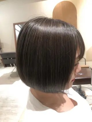 ショート カラー ひろせ かなのヘアスタイル