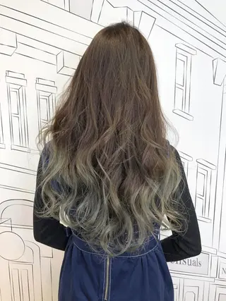 セミロング カラー レイヤー⭐️カラー ⭐️平川雅史のヘアスタイル