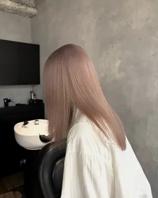 セミロング カラー 柔らかbeige モトキのヘアスタイル