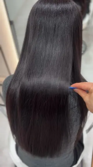 カラー 🩶レイヤー/艶髪/ 顔周り/韓国風/輝士のヘアスタイル