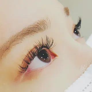 マツエク・マツパ メンズアイブロウ MAXIの眉毛・アイブロウイメージ