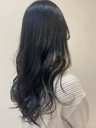ロング カラー EAST HAM head shop所属・岩崎 澪のヘアスタイル