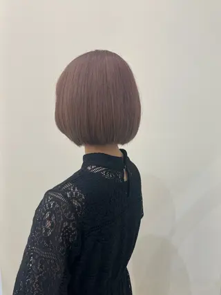 ショート ハイトーン／透明感 カラー Mioのヘアスタイル