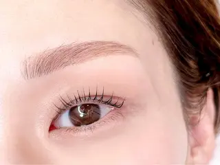 アイブロウ eclat ひばりヶ丘店所属・こがねざわ ふみのマツエク・マツパデザイン