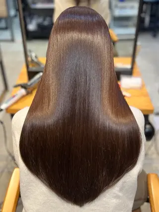 ロング youres hair 髪質改善トリートメント&ヘッドスパ新宿三丁目店所属・小林春月 /新宿美容師のヘアスタイル