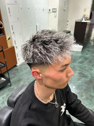 カラー パーマ メンズ メンズ美容室 難波北川司のヘアスタイル