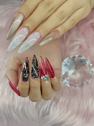 ネイル Rie Beauty所属・リエ ビューティのネイルデザイン