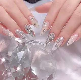 ネイル Lina nail所属・Lunaa 池袋のネイルデザイン