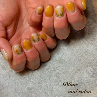 ショート Blanc ブランのネイルデザイン