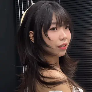 ミディアム SHIN レイヤー‪‪カットのヘアスタイル