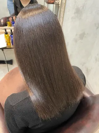 セミロング カラー 髪質改善/縮毛矯正 アンナ🍊のヘアスタイル