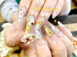 ネイル サロンドラフィーユ LAFEUILLEのネイルデザイン