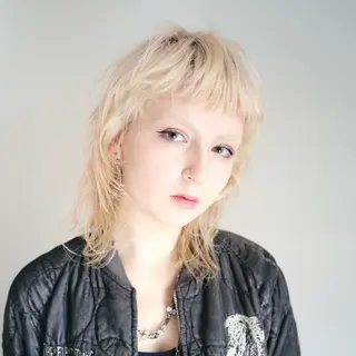 ミディアム Lond un Maison.所属・ショート/似合わせ 🌈チャンツヨシ🌈のヘアスタイル