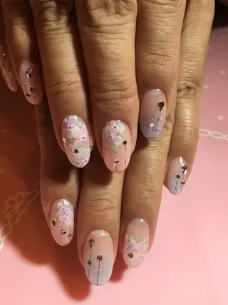 ネイル 古川 里美のネイルデザイン