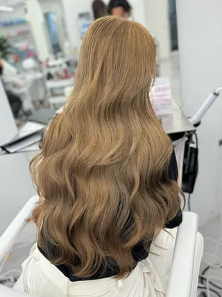 ロング カラー 顔まわりの神様✨ 透明感カラー藤嶋秀幸のヘアスタイル