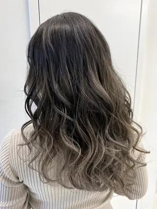 セミロング 公式 Ease by amble luxeのヘアスタイル