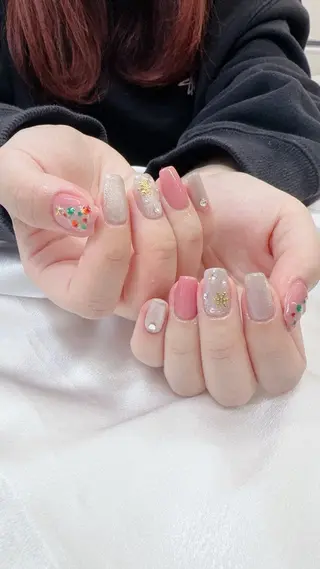 ネイル Romine所属・池田 優のネイルデザイン