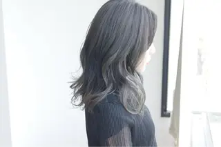 セミロング カラー 🌈ディレクター🌈 徳松優希のヘアスタイル