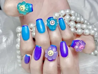 ネイル Hanya 🌈のネイルデザイン