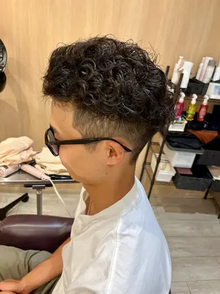 パーマ メンズ メンズカット／パーマ 牛尾丈のヘアスタイル