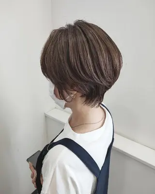 ショート カラー sepiage trois所属・酒井 亜希のヘアスタイル