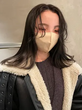 セミロング カラー classic 新横浜所属・大人girly🛋️ 🤍yukakoのヘアスタイル