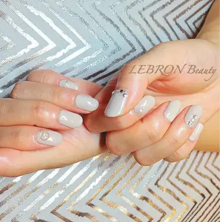 ネイル LEBRON Beautyのマツエク・マツパデザイン