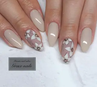 ネイル GRACE NAILSのネイルデザイン