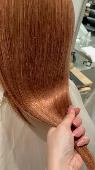 カラー MINX 髙田凜々子 ボブ/ハイトーンのヘアスタイル