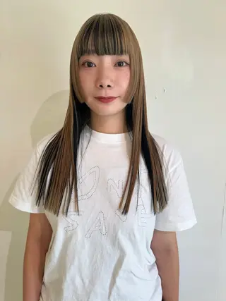 カラー ブリーチカラー🎀 韓国風/寺門美優のヘアスタイル