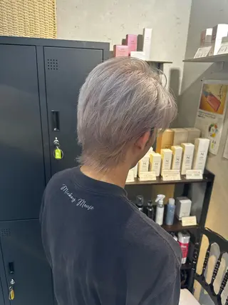 ショート カラー JOS所属・上野/エフェクトブリ ーチ✂︎touiのヘアスタイル