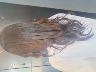 ロング 婦中／メンズ/パーマ カラー/縮毛/波巻きのヘアスタイル